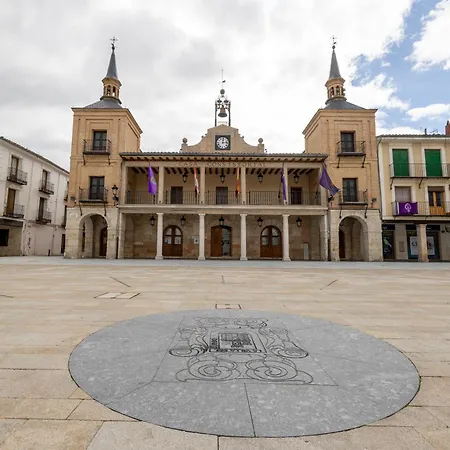 Atico Duplex En Calle Mayor * إل بورغو دي أوسما