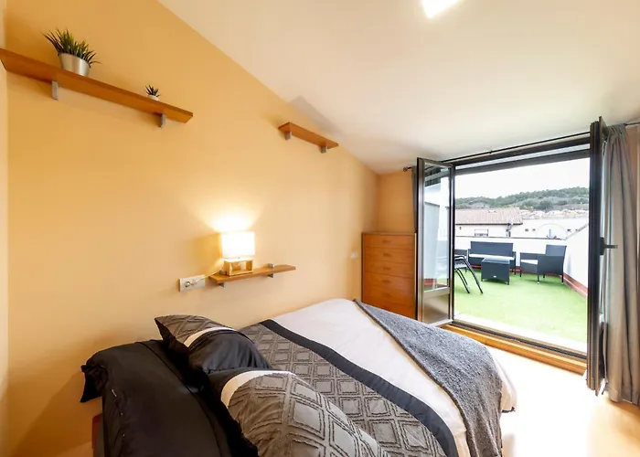 아파트 Atico Duplex En Calle Mayor 엘부르고데오스마