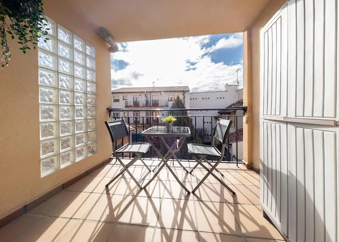 아파트 Atico Duplex En Calle Mayor 엘부르고데오스마